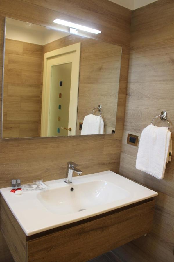 B&B The Garden Пескара Екстериор снимка