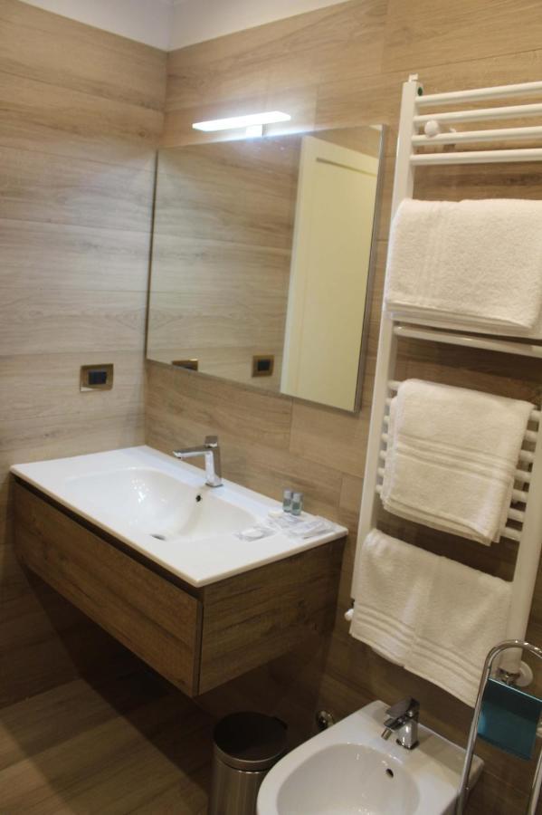 B&B The Garden Пескара Екстериор снимка
